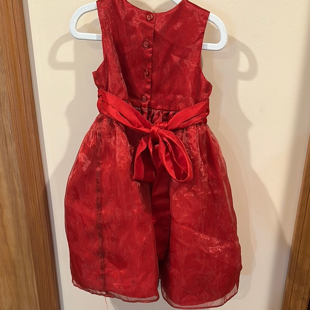 Red Sleeveless Scoop Neck A-Line Dress for Weddings - Picture 3 of 4